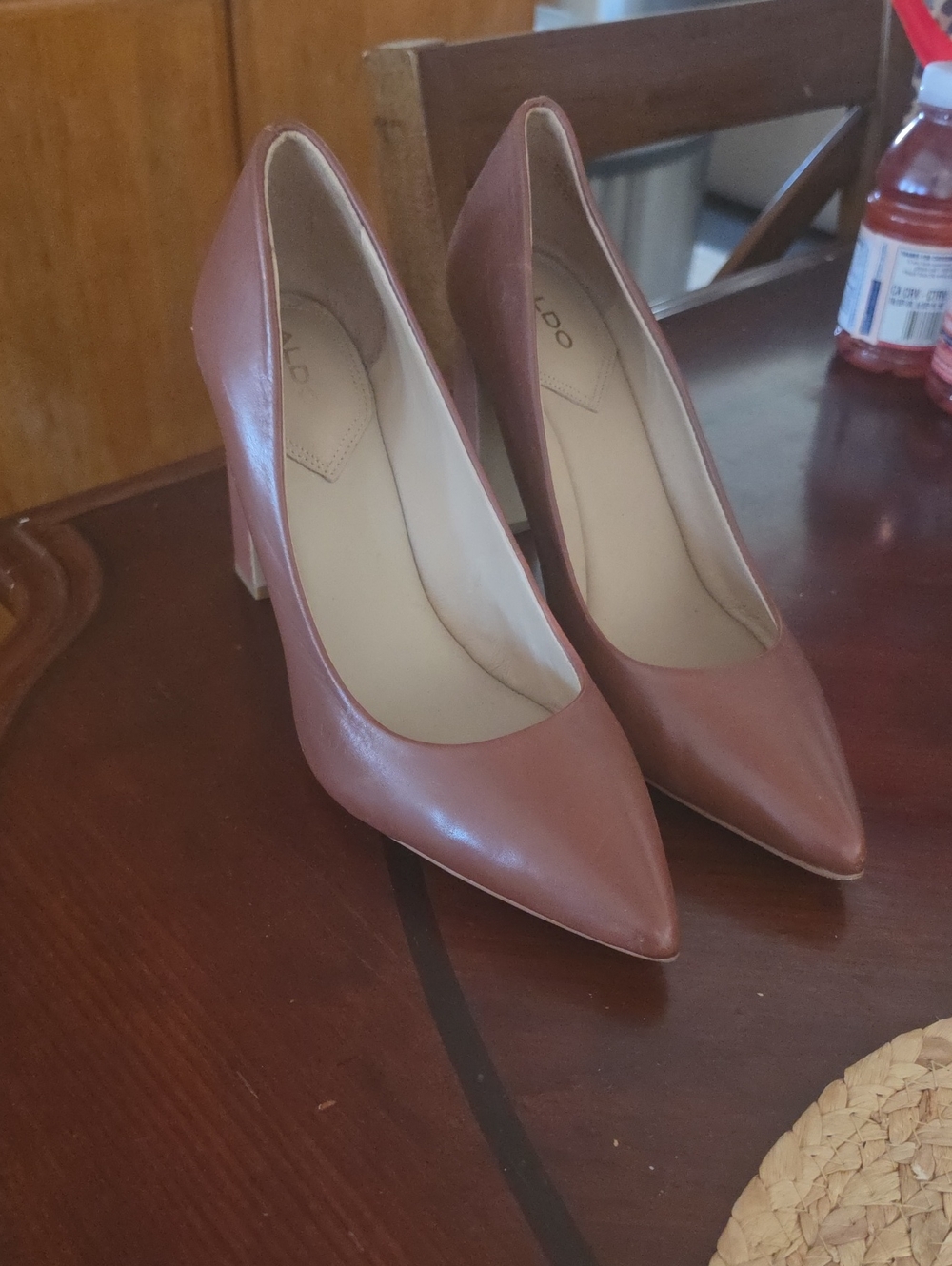 Aldo Women's Tan Pointed-Toe Block Heel Pumps